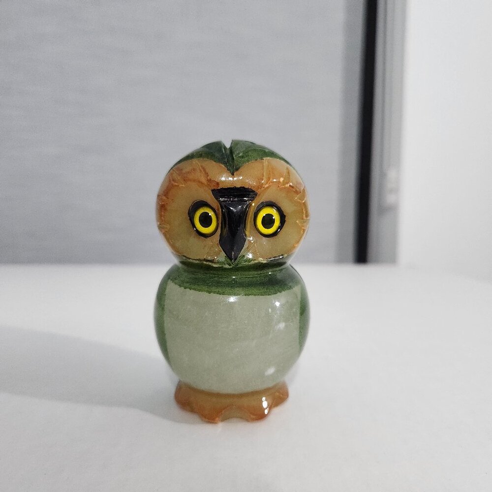 Vintage Alabaster Owl   Paperweight  Hand Painted Ducceschi Made in Italy
